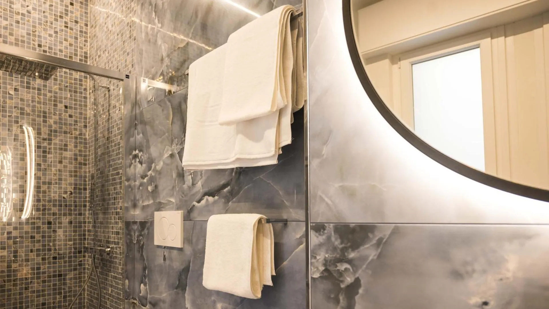 Panvinio 25 Apartment - Royal Welcome Verona Italy